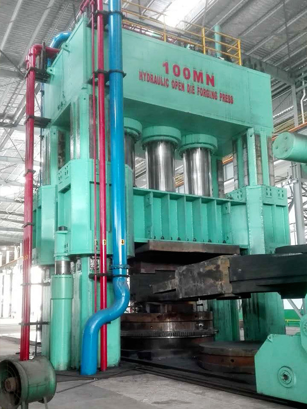 8000T鍛造(zao)液壓機(ji)-江陰振(zhèn)宏