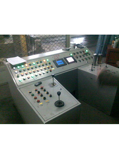 鍛造(zào)機組操(cao)作台