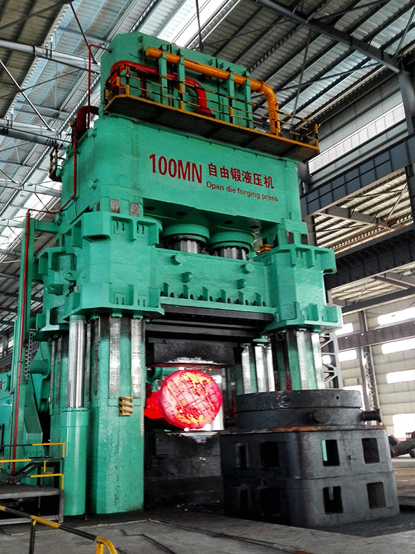 8000T鍛造(zao)液壓機(ji)-萊蕪金(jīn)雷