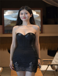 男女真人后进式猛烈视频