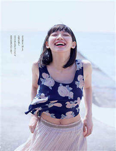 精品AV熟女一区二区偷窥海滩